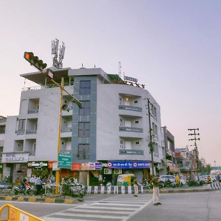 Hotel Galaxy インドール エクステリア 写真